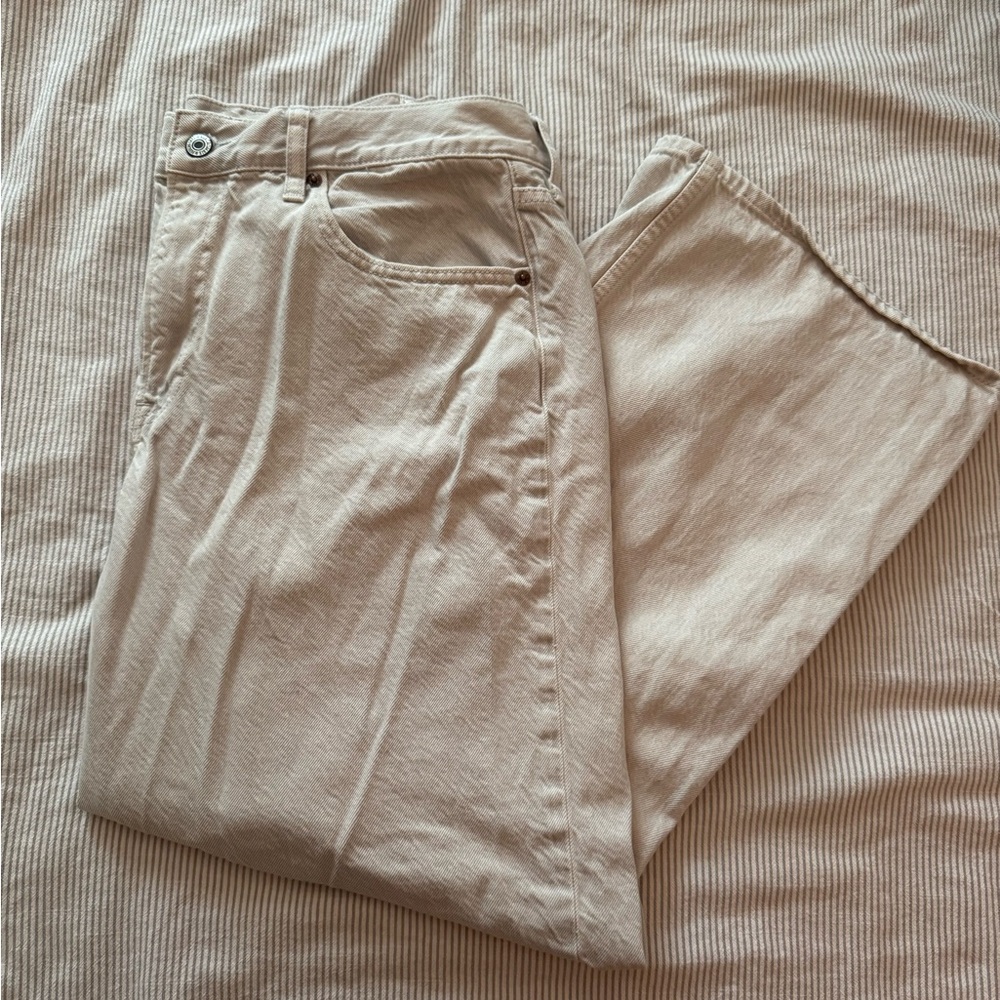 Abercrombie & Fitch Curve Love Short Ultra Loose Jeans